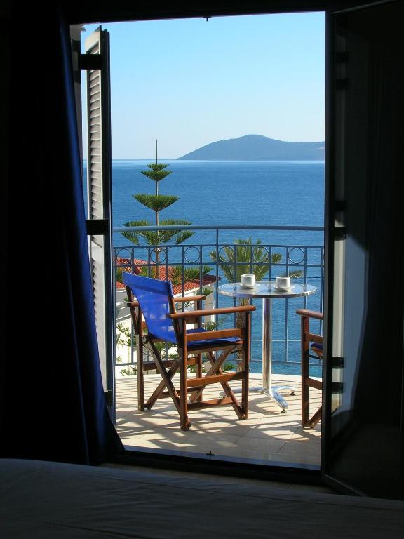 Olive Bay Hotel Agia Efimia Pokoj fotografie