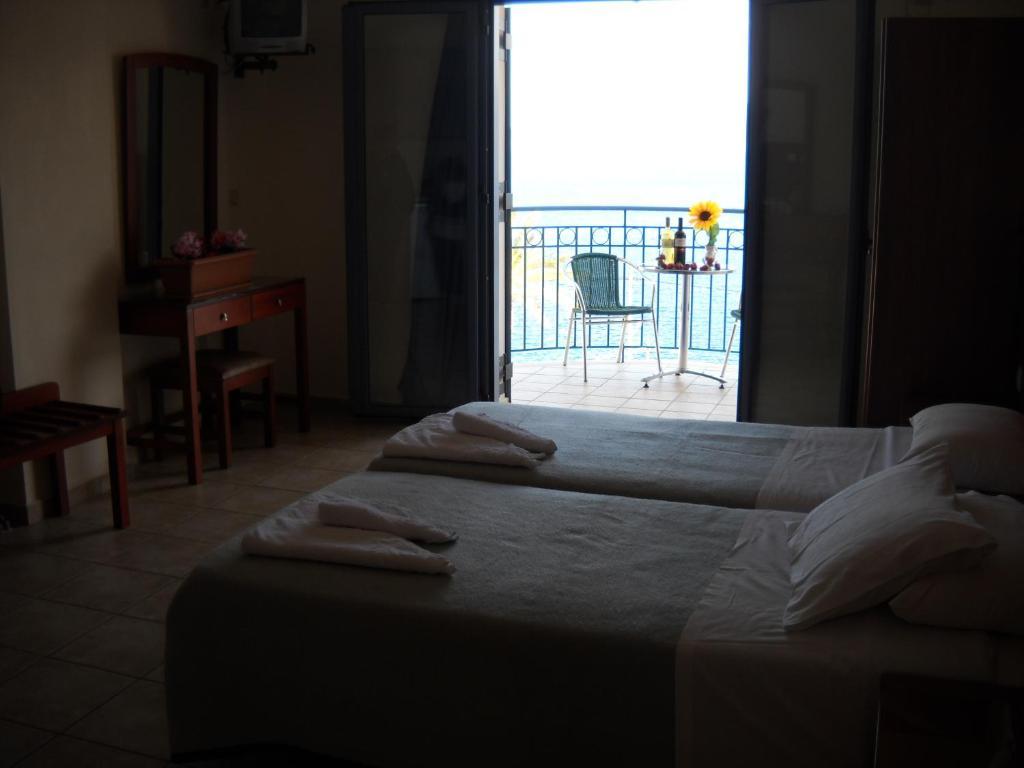 Olive Bay Hotel Agia Efimia Pokoj fotografie